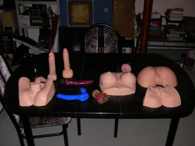 2acb50b2ca34f05a8fe06b763d89ca58_20100413175118_510.jpg (87.42 KiB) Viewed 39491 times about 70% of my toy collection